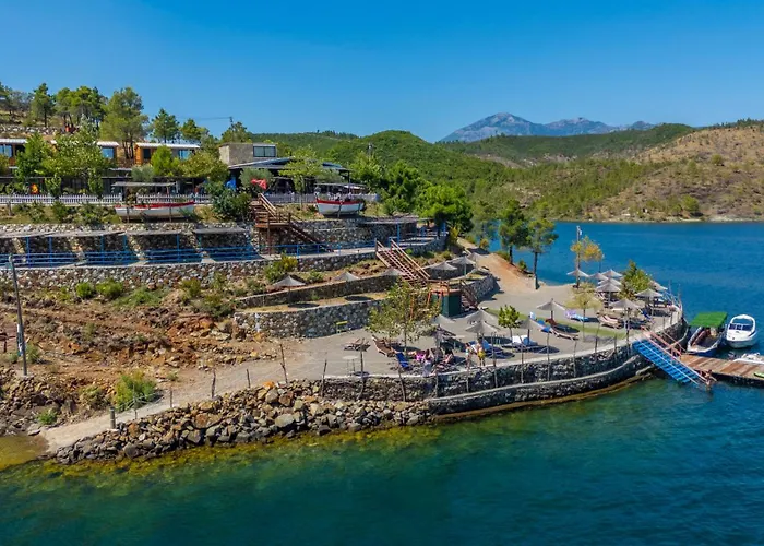 Hotel Bujtina Sarda Rragam