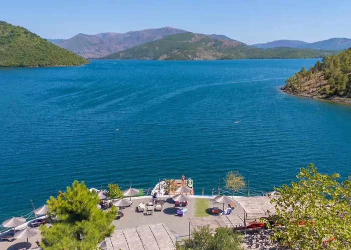 Hotel Bujtina Sarda *